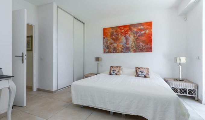 Location Villa Cote d Azur Juan les Pins plage 5 mins à pieds piscine privée