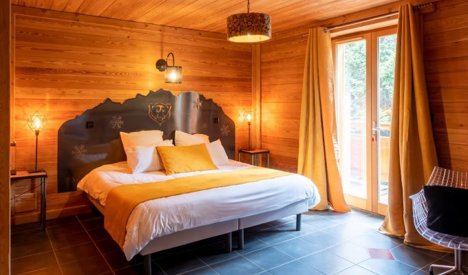 Location Chalet Luxe Serre Chevalier pied des pistes piscine chauffee spa services conciergerie