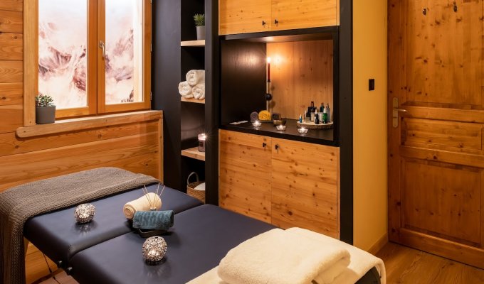 Location Chalet Luxe Serre Chevalier pied des pistes piscine chauffee spa services conciergerie