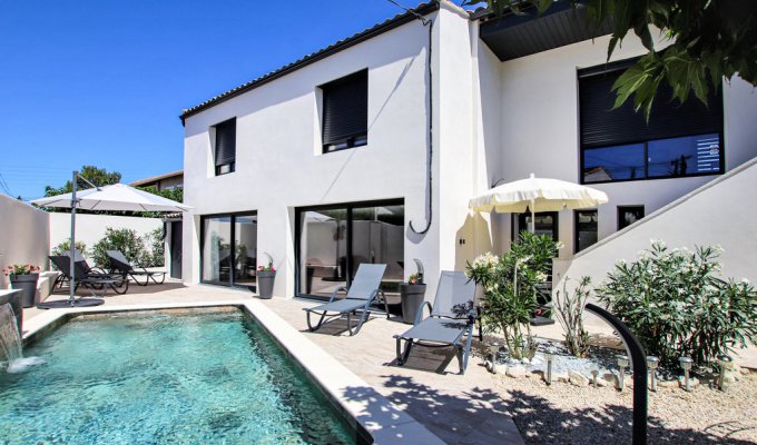 Location Maison de Vacances Avignon Provence Piscine Privee
