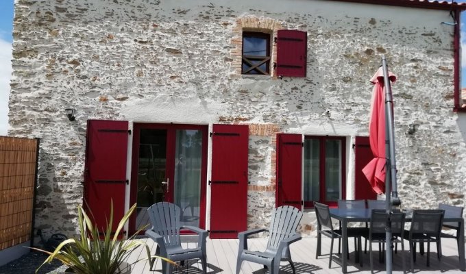 Vendee Location Maison Vacances Challans avec piscine chauffée pour groupe