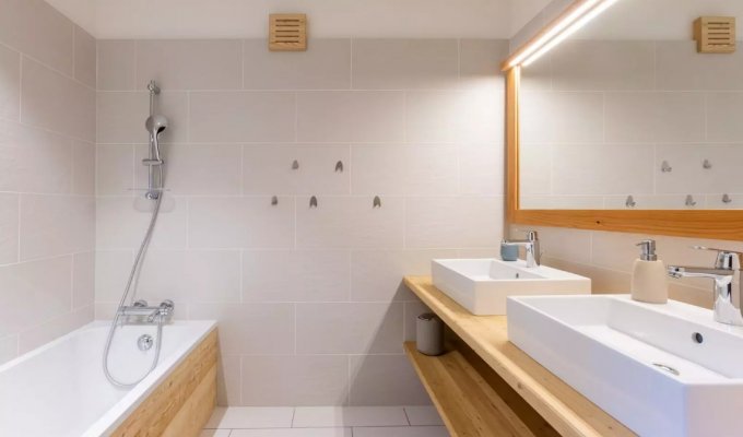 Location Chalet Luxe Serre Chevalier proche des pistes avec spa et service de conciergerie