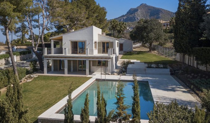 Iles baléares Location Villa Luxe Moderne Majorque Alcudia grande piscine privée