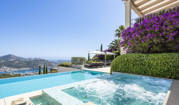 Iles Baleares Location Villa Prestige Majorque Port Andratx piscine chauffée, jacuzzi, sauna magnifique vue mer