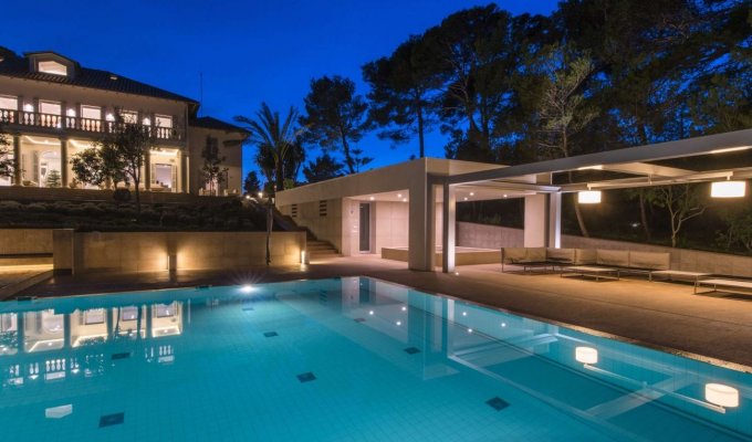 Iles Baleares Location Villa Prestige Majorque Alcudia  grande capacité piscine chauffée jacuzzi maisons invités