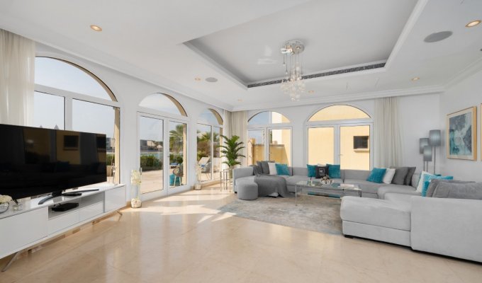 Location villa Luxe Dubai Palm Jumeirah Piscine Plage Concierge Chef cuisinier