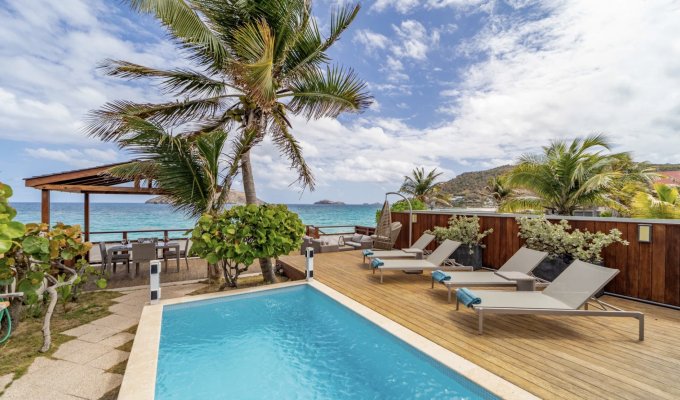Location Villa St Barthelemy pieds dans l'eau plage de Flamands Piscine privée