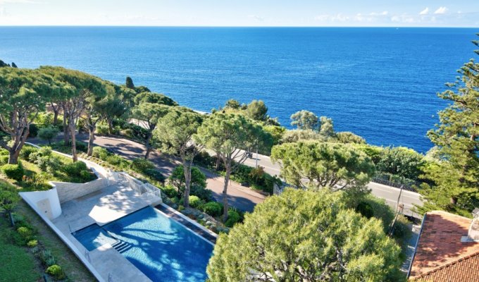 Location appartement Nice Mont Boron face mer piscine privée parking