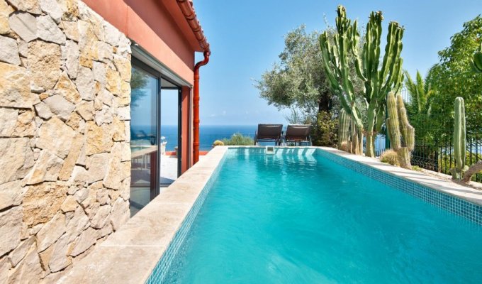 Location villa Cote d'Azur Beaulieu sur Mer Vue Mer Piscine privée 