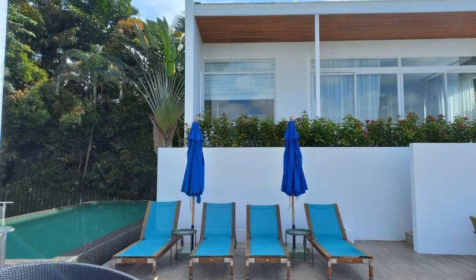 Location villa Phuket à Patong avec piscine privée, personnel et vue mer imprenable