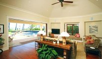 Kahala Beach photo #5