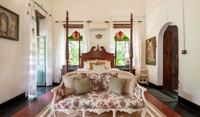Location villa de luxe Goa avec piscine privée et proche de Bastora et Mapusa avec petit-déjeuner et ménage