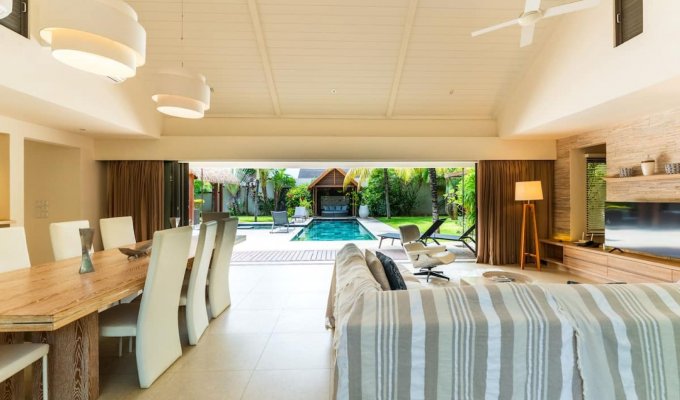 Location villa Ile Maurice avec piscine privée et accès plage privée Grand Baie