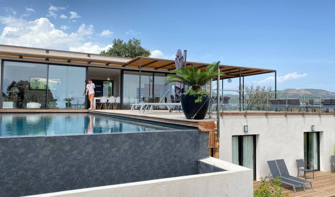 Corse Location Villa Porto Vecchio Plage de St Cyprien Piscine jacuzzi