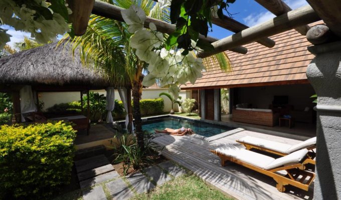 Location villa Ile Maurice Grand Baie plage 5 mins piscine et staff