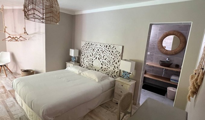 Petit Hotel de Charme sur la Plage aux Iles des Saintes, Guadeloupe