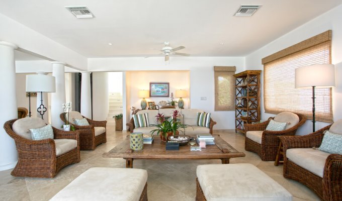 St Maarten Location Condo Cupecoy  Shore pointe Piscine proche plage Cupecoy 